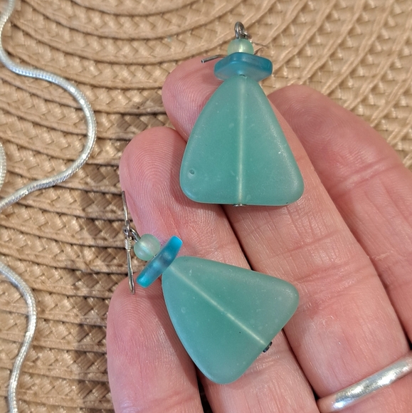 Sea Glass Jewelry, Handcrafted Earrings and Necklace. - Picture 4 of 5